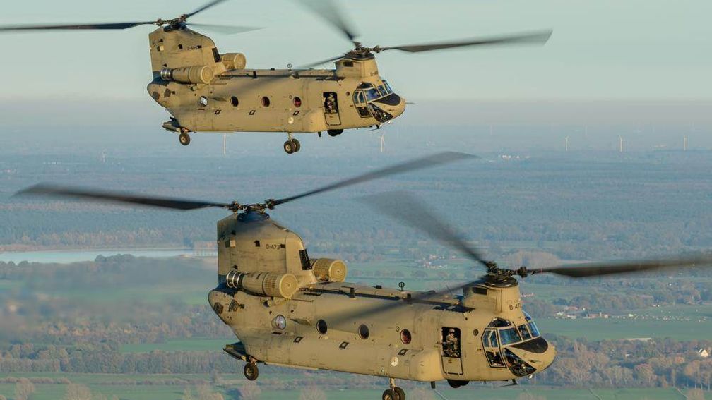 Weer extra Nederlandse militairen naar Irak, drie Chinooks en NAVO-commandant