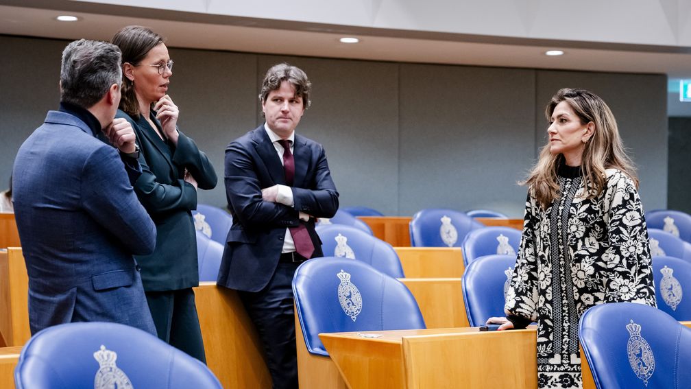 Constructieve oppositie waarschuwt kabinet: ‘Het moet professioneler en serieuzer’