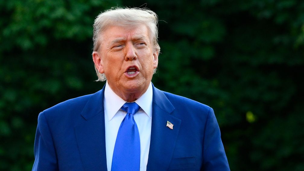 25/6 Nieuwsuur live vanaf de NAVO-top: Gaat de NAVO-norm omhoog? • Ontmoeten Zelensky en Trump elkaar?