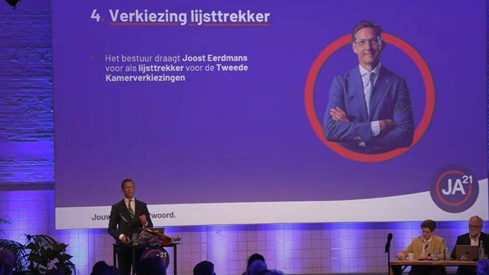 JA21-leider Eerdmans kijkt naar het midden: ‘Hoop op kabinet met VVD en CDA’