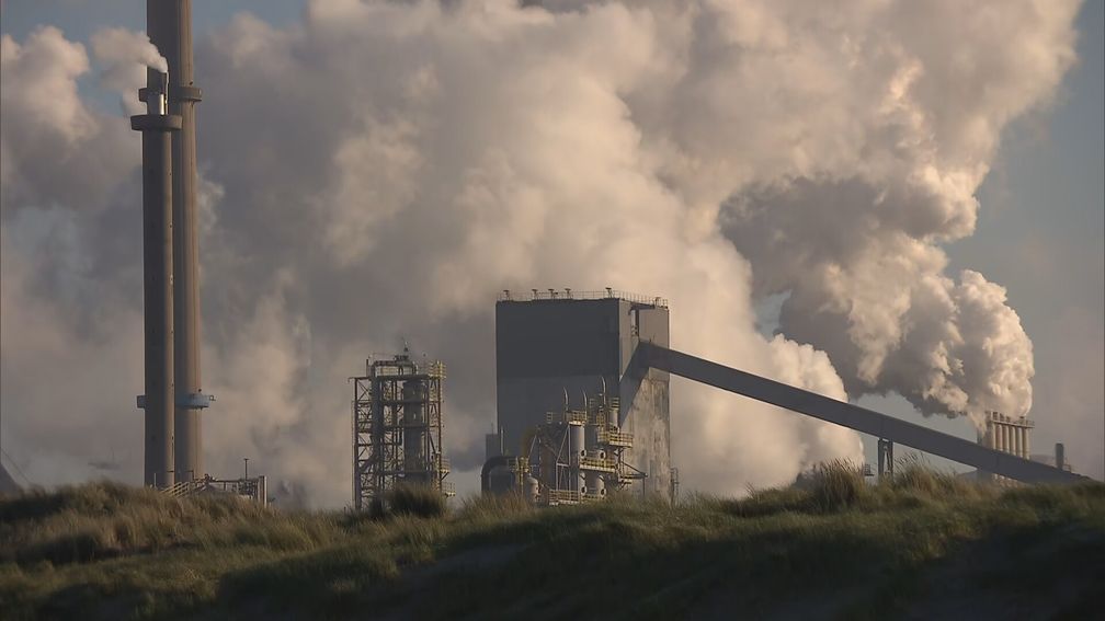 Kamer: stop voorlopig met gebruik van vervuilende staalslakken