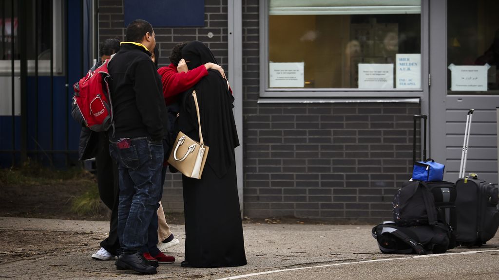 Honderden vragen aan VluchtelingenWerk over asielwet: ‘Paniek en onrust’