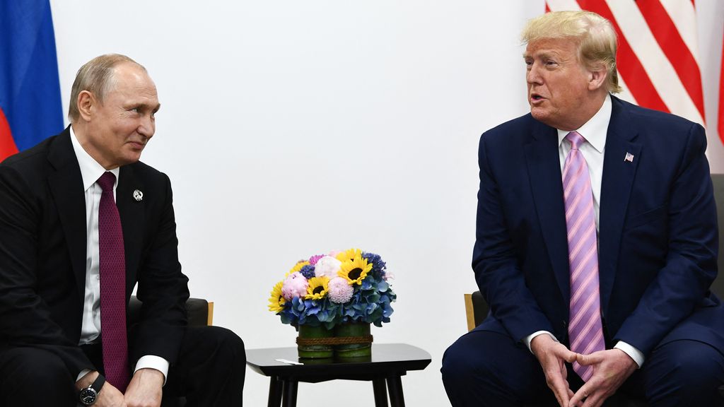 15/8 in Nieuwsuur: Sluiten Trump en Poetin een deal? • VVD in zwaar weer