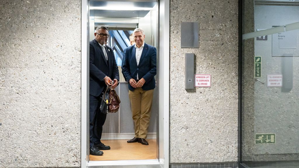 Tweede week formatie: Buma zorgt voor verwarring, D66 en CDA maken ‘meters’