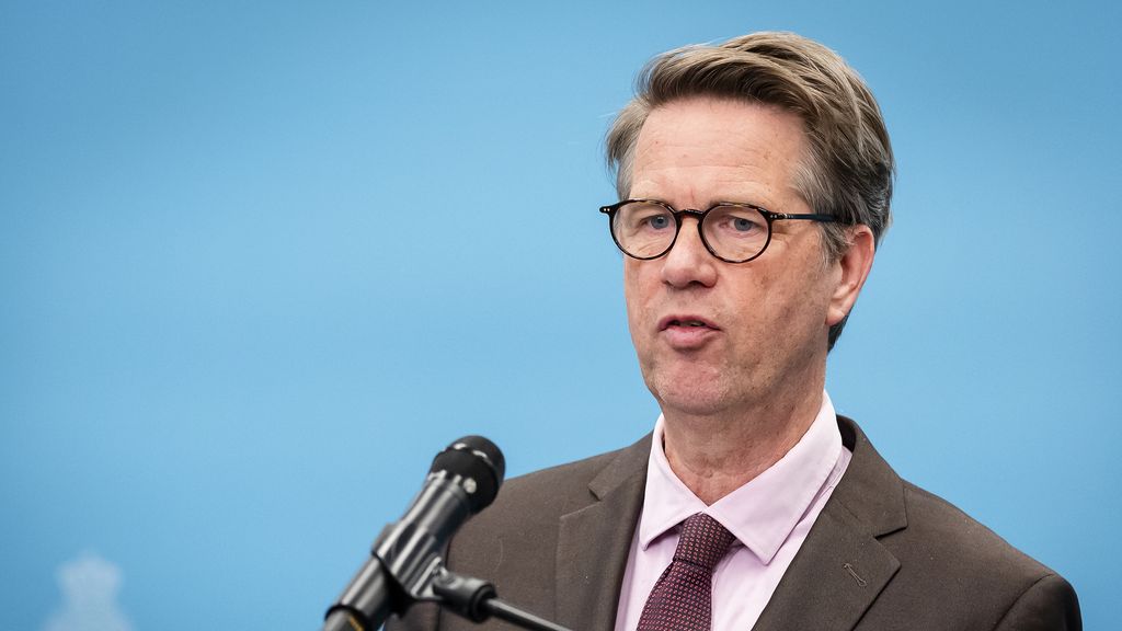 PVV’er Bosma wil door als Kamervoorzitter, nu twee kandidaten