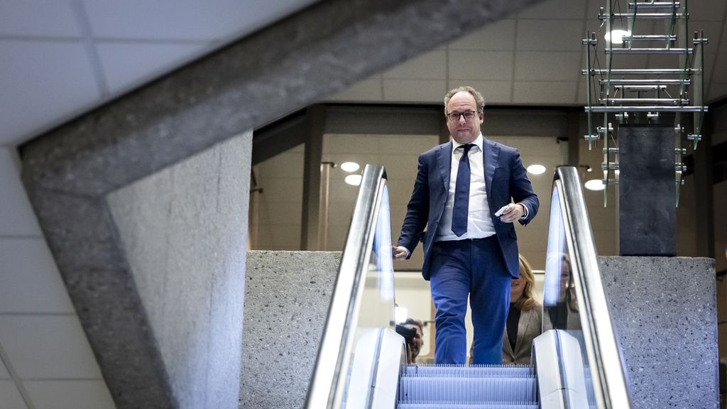 Koolmees wil van tegenpolen weten of verschil echt zo groot is