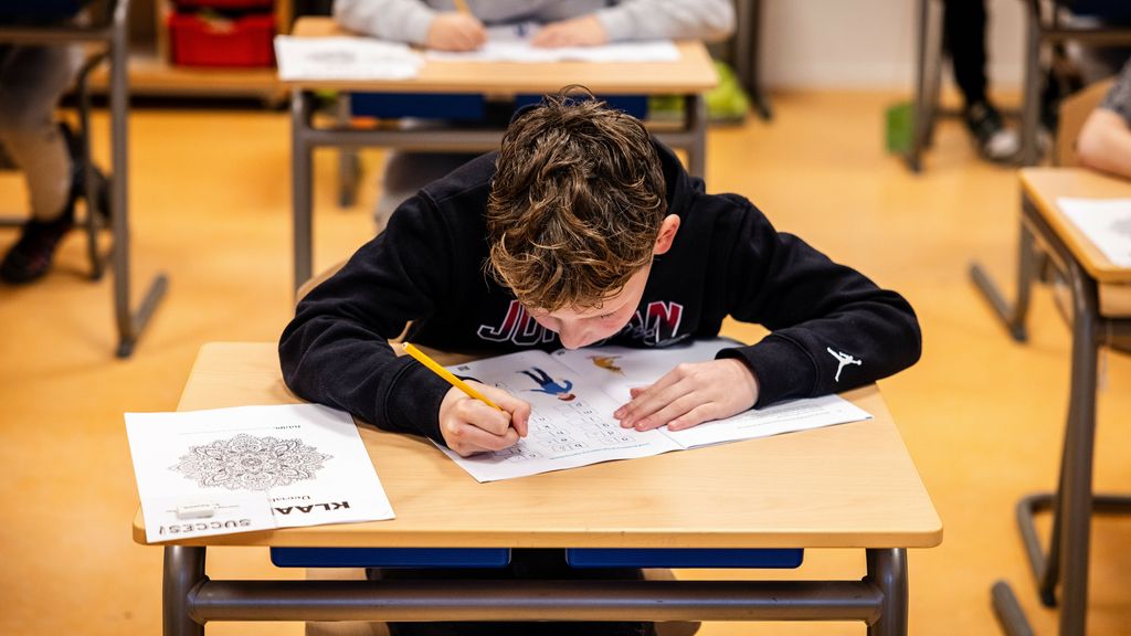 Staatssecretaris: niet voor februari 2029 één centrale doorstroomtoets