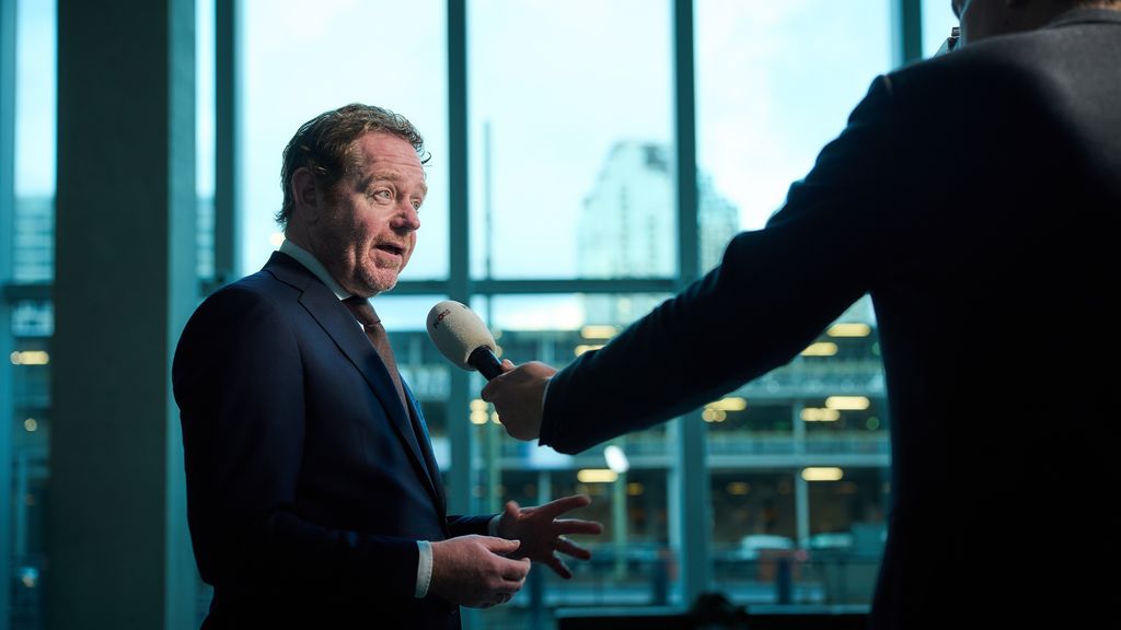 Minister Van Weel over Groenland: het is aan de Denen en Groenlanders zelf