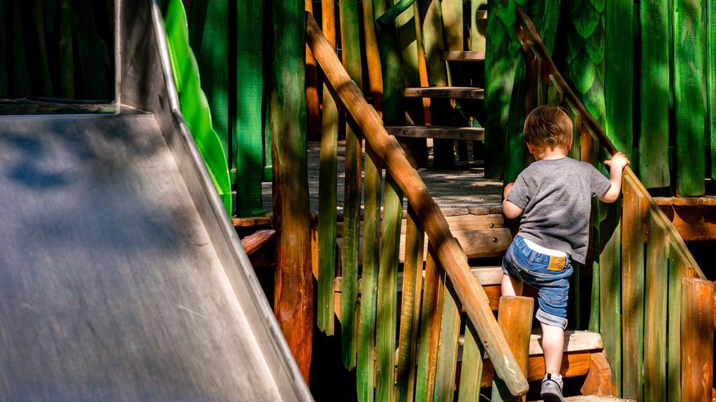 Kabinet wil toch geen versoepeling omgangsrecht opa’s en oma’s met kleinkind 