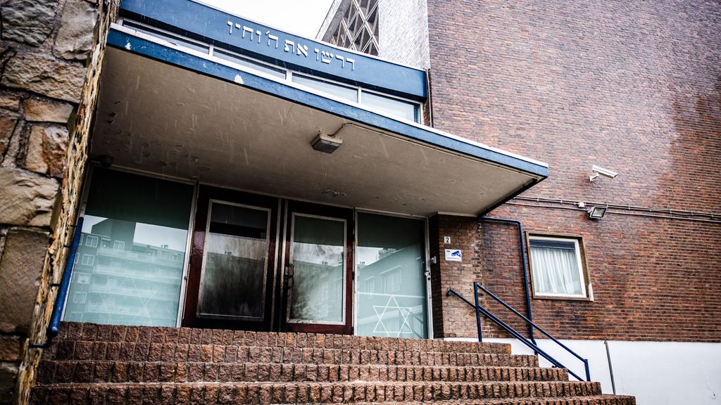 Van Weel: brand synagoge Rotterdam vermoedelijk antisemitisch gedreven