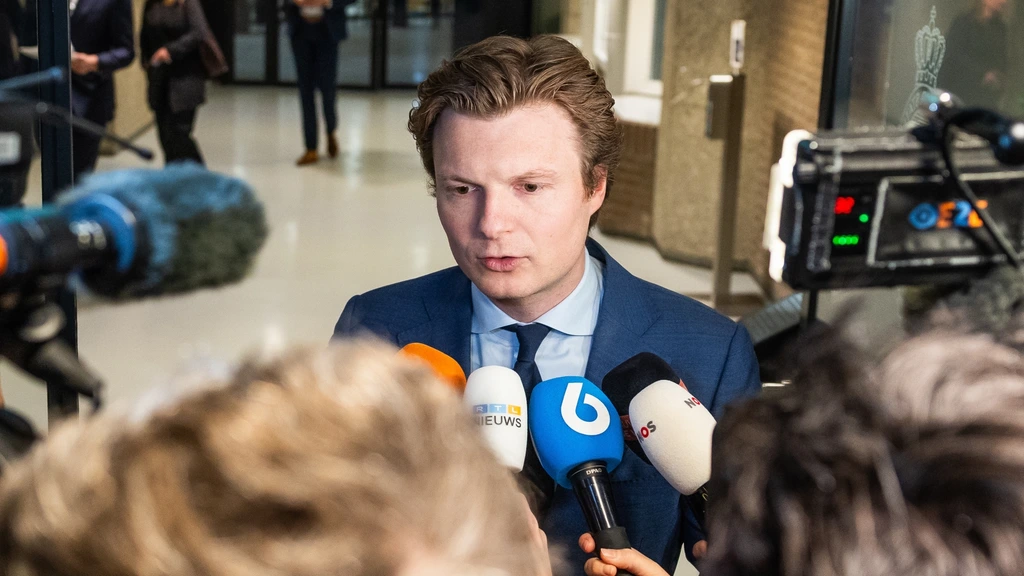 Partijen teleurgesteld over sneuvelen asielwet: ‘een blamage’ en ‘diep triest’