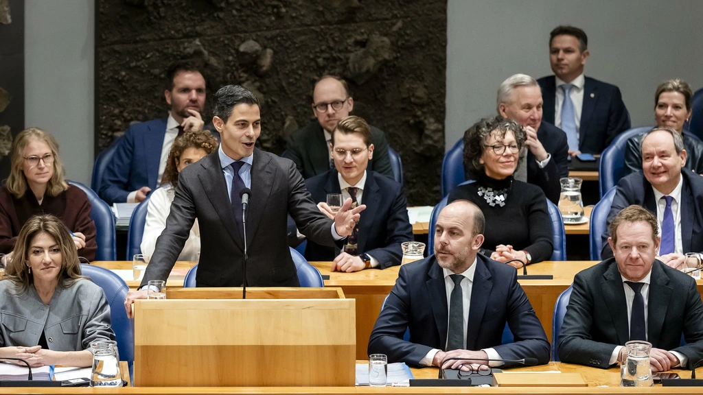Honderd dagen kabinet-Jetten: Vooral dreigende acties, kritiek en verwijten