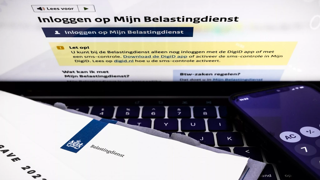 Kabinet: spijtig dat Kamer te laat hoorde van ‘verborgen’ toeslagenbestanden